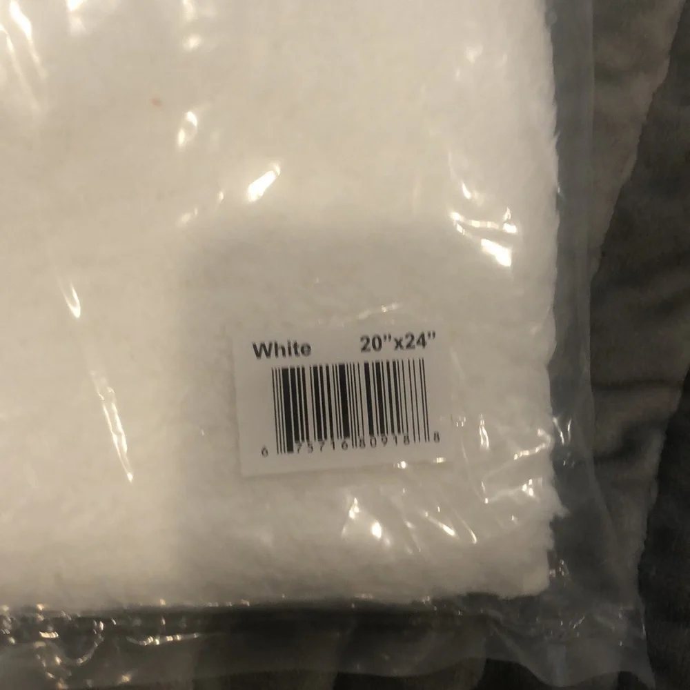 NWT Oval Bath Rug