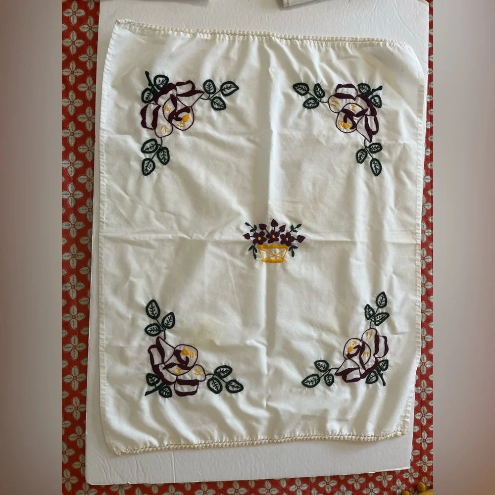 Vintage Embroidered Floral Towels Lot