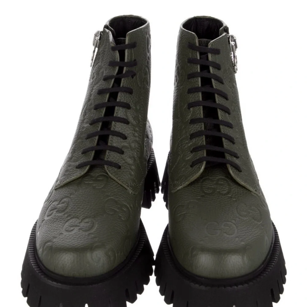 NWT Gucci Olive Green Leather Combat Boot with Black Lug Sole US 9