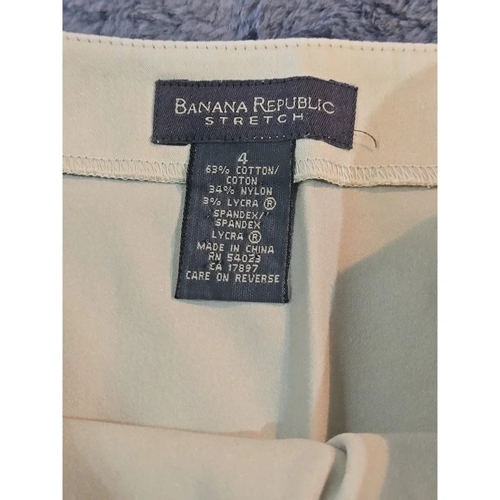 Banana Republic Khaki Skirt Women's Size 4 Tan Business Casual Minimalist Beige
