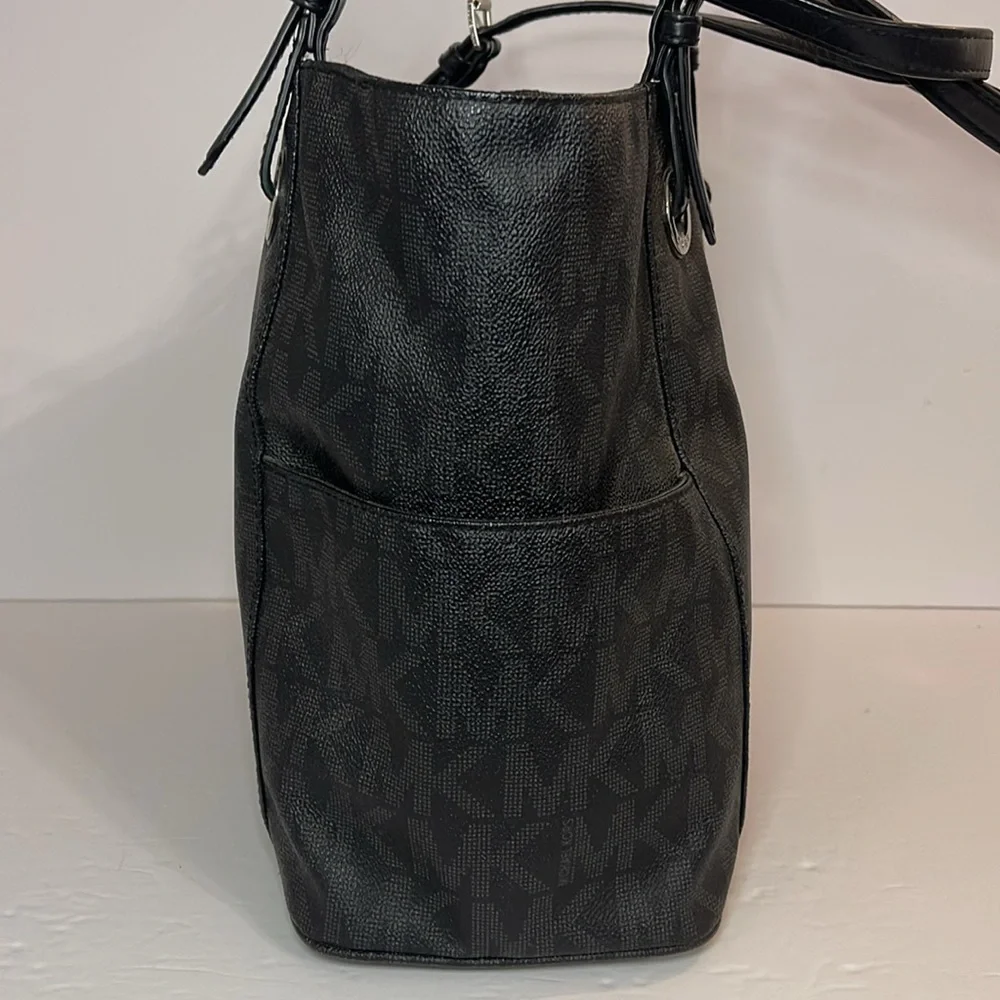 Michael Kors Black Signature Tote