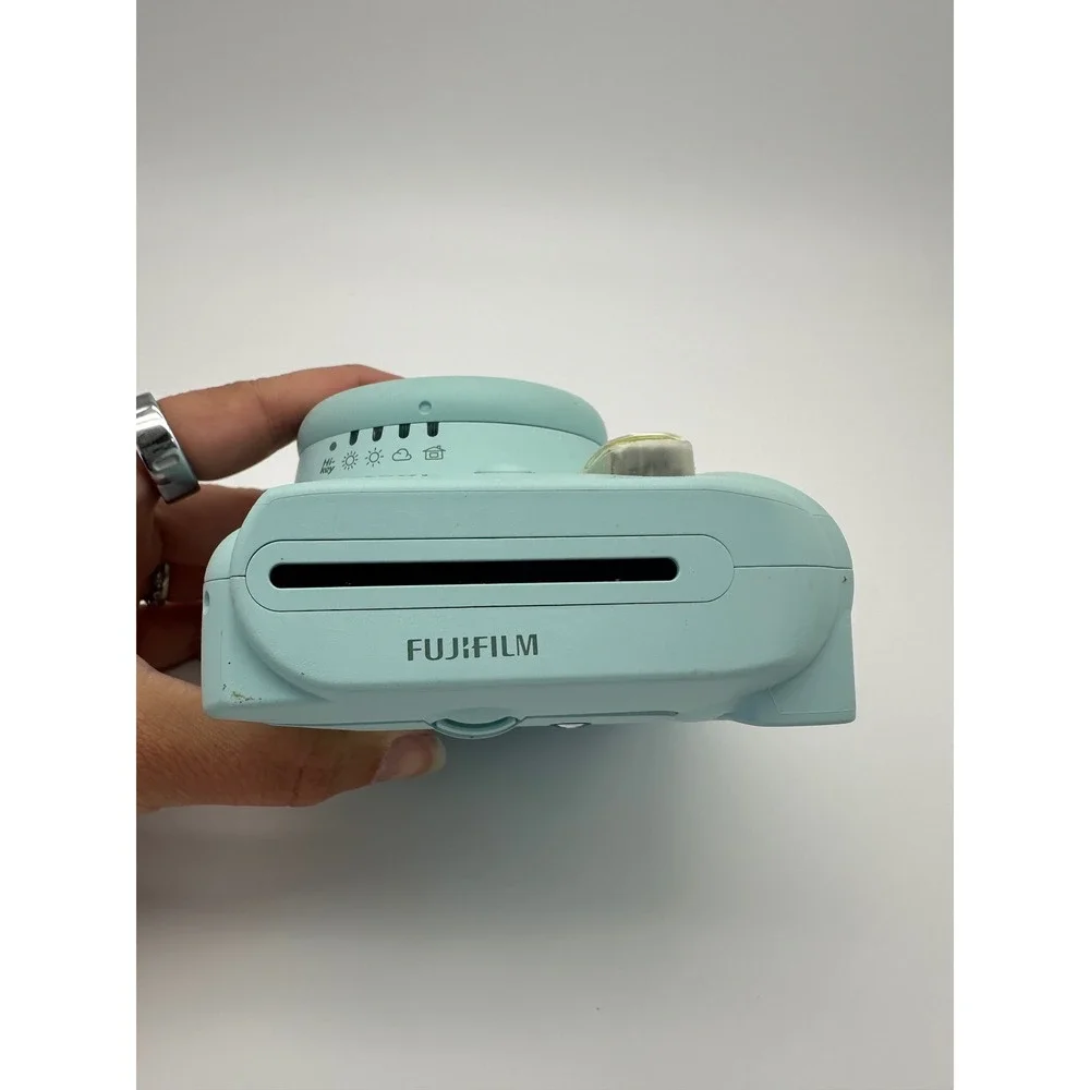 Fujifilm Instax Mini 9 Instant Camera Ice Blue with Clear Glitter Case