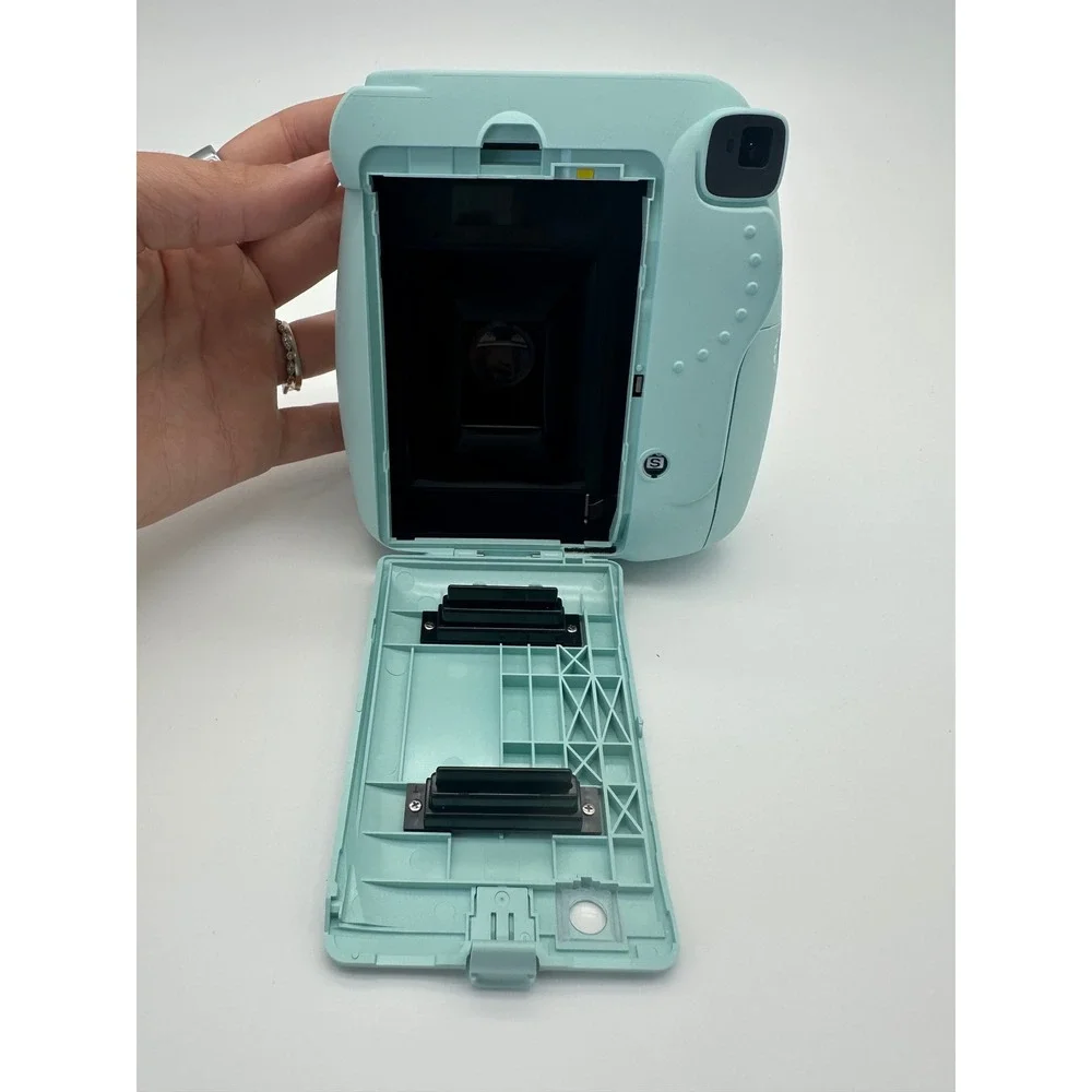 Fujifilm Instax Mini 9 Instant Camera Ice Blue with Clear Glitter Case