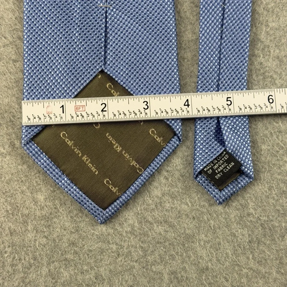 Calvin Klein Men's Light Blue Textured Silk Necktie 60x3.75