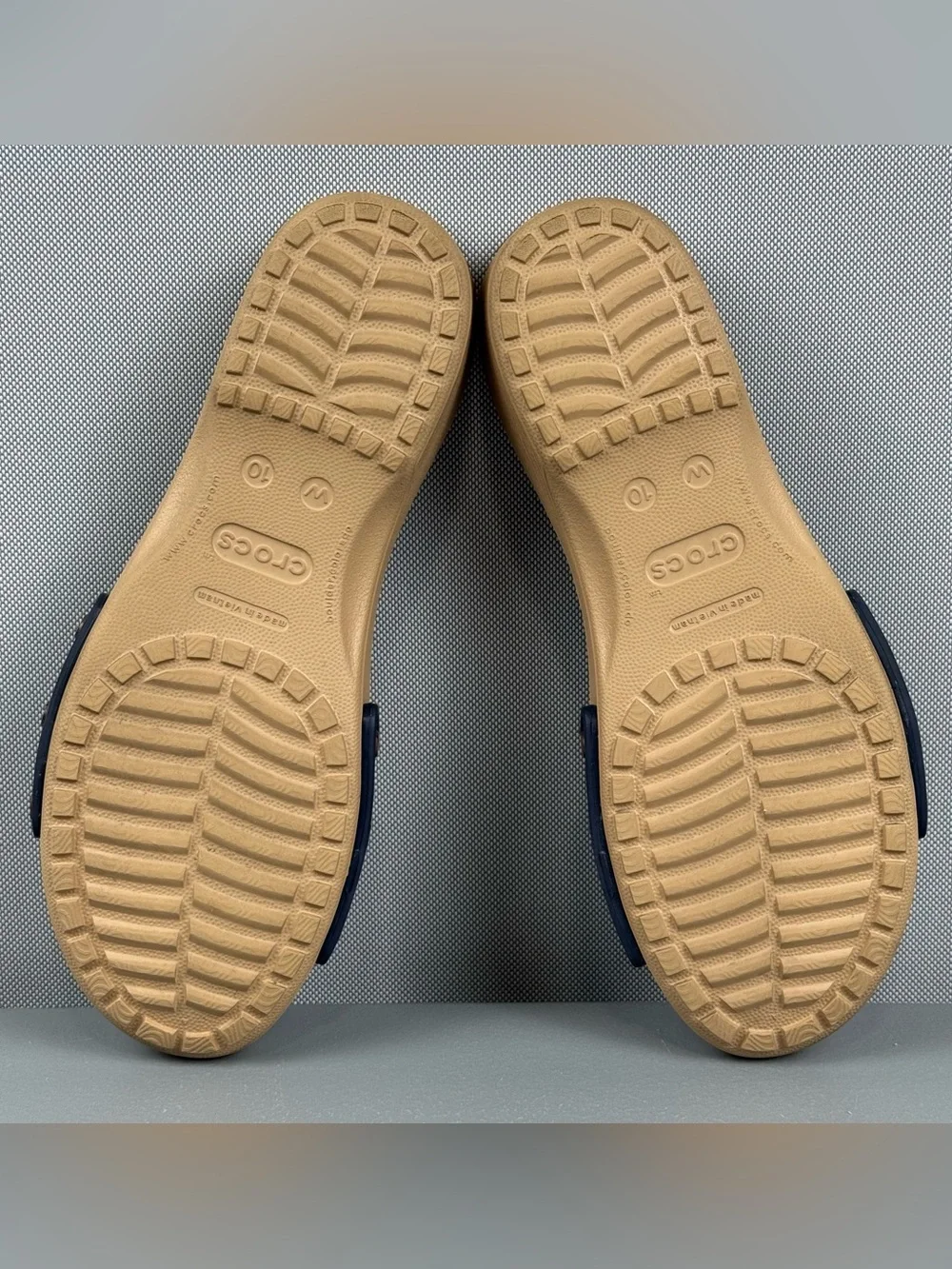 Crocs Sarah Sandals Women 10 Navy Blue Gold Buckle Slip On Comfort Slides 203054