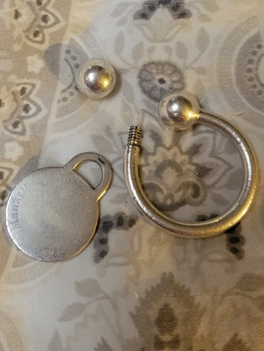 VTG 2004 TIFFANY & CO 925 Sterling Silver Screw Ball Key Ring U-shape Tag & Box!