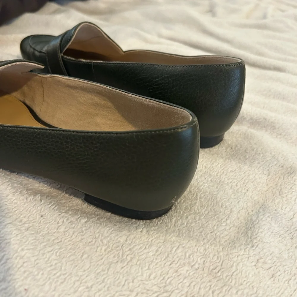 Talbots Leather Loafers Olive Green Low Heel Shoes Women’s 5.5