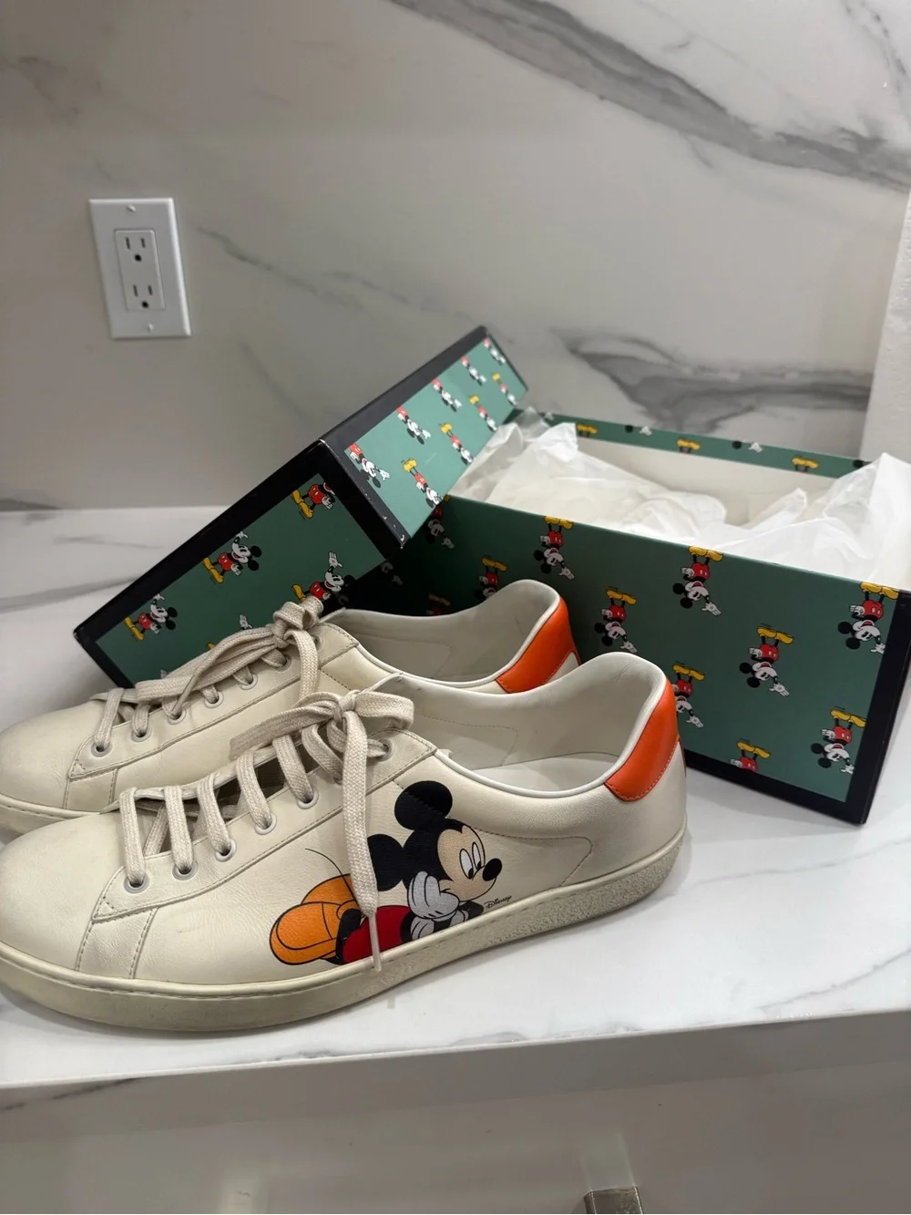 Gucci Cream Leather Mickey Mouse Low-Top Sneakers with Orange Heel