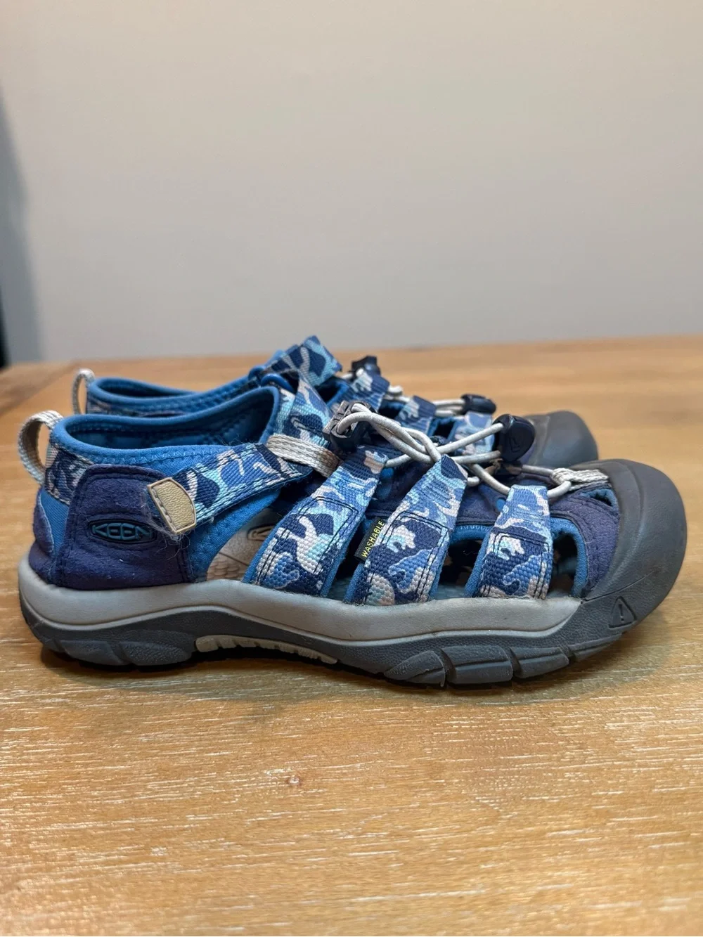 Keen Kids Newport H2 Water Sandals Camo Bright Cobalt Waterproof Hiking Sz 3