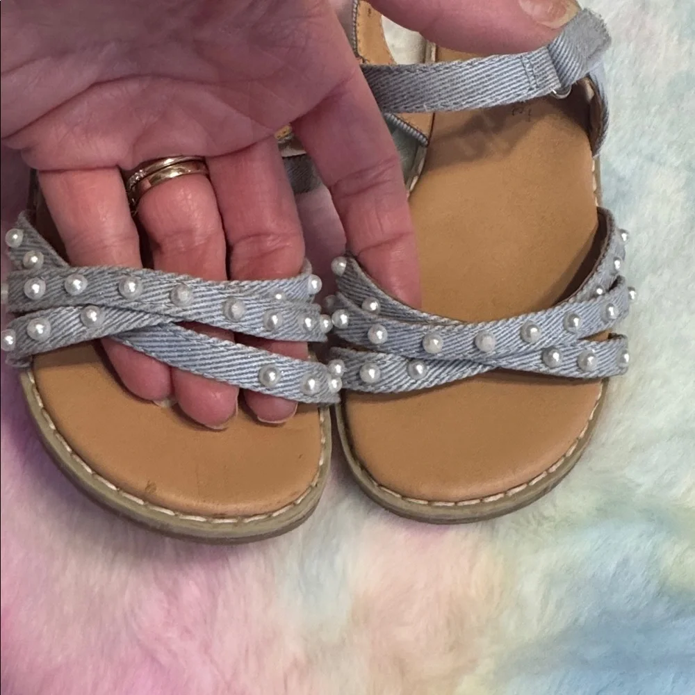 2/$10 Girls blue Jean sandals sz 10 with Pearl Accents