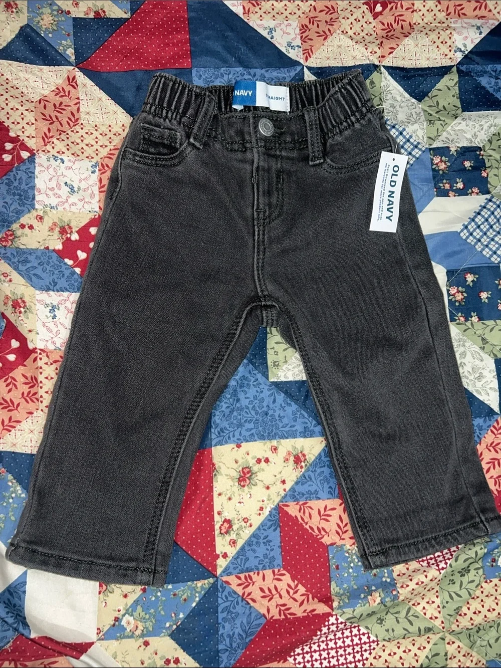Old Navy toddler Elastic Waist Jeans Trio - Black, Light Blue, Dark Blue