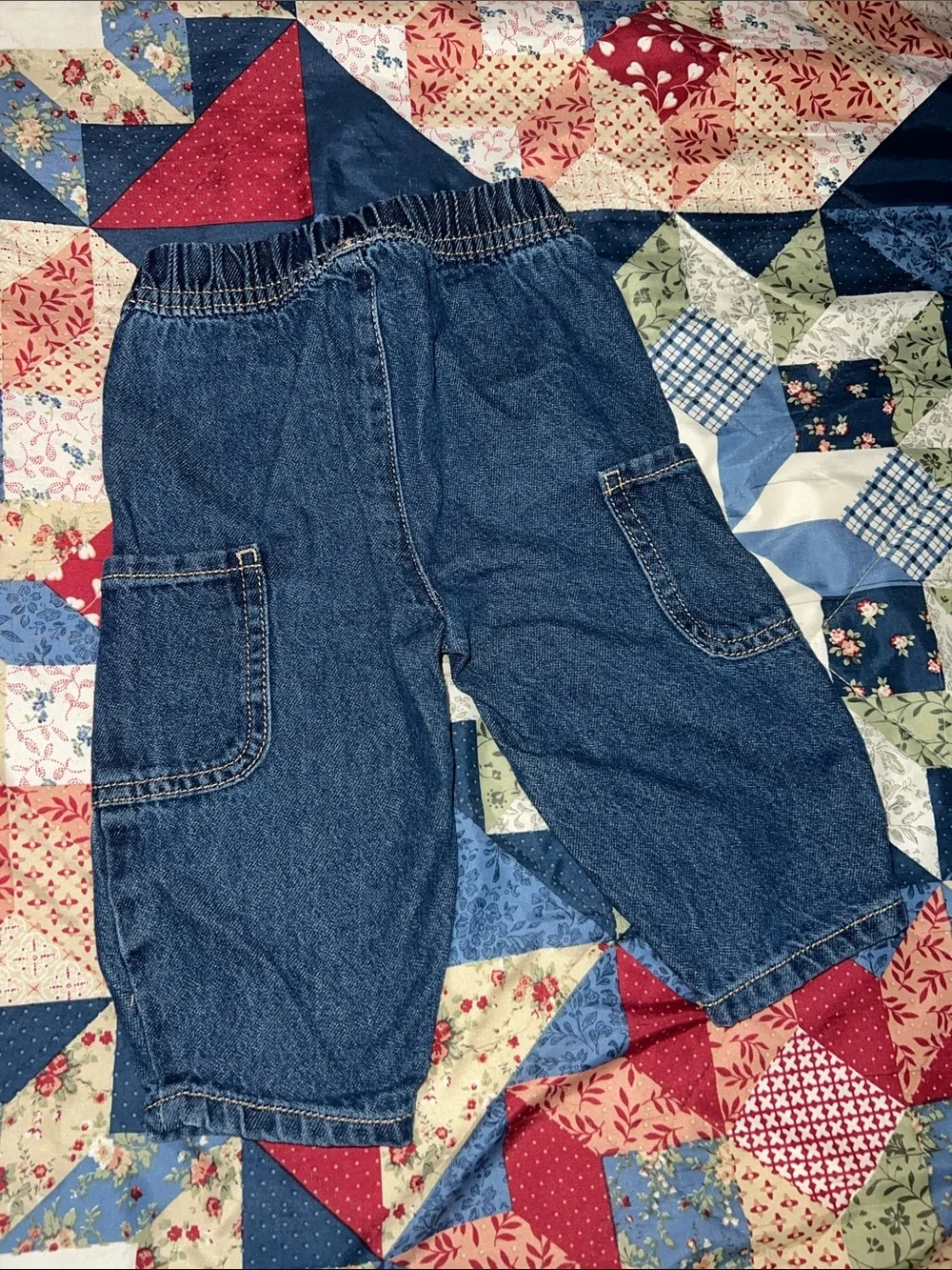 Old Navy toddler Elastic Waist Jeans Trio - Black, Light Blue, Dark Blue