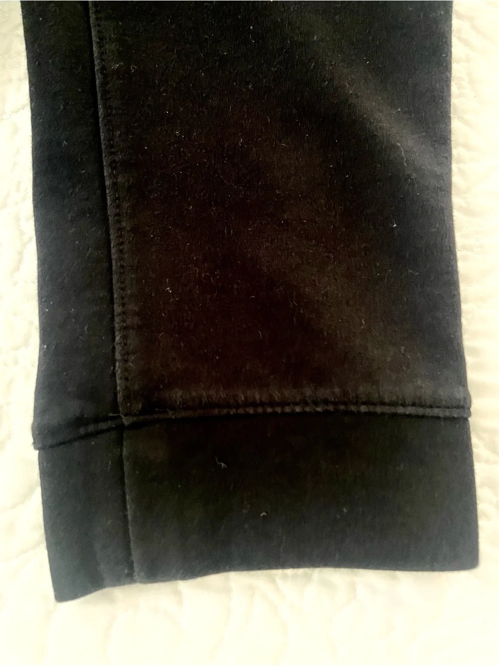 Old Navy Black Kids Jogger Pants with Reflective Zipper Trim 14/16