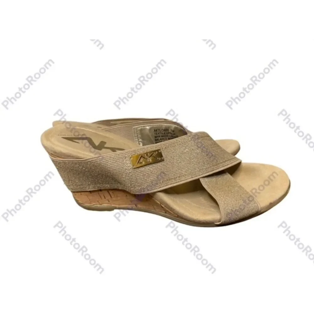 Anne Klein Sport AK‎ Lorri Wedge Sandals Size 7 M Tan/Gold Flake EUC