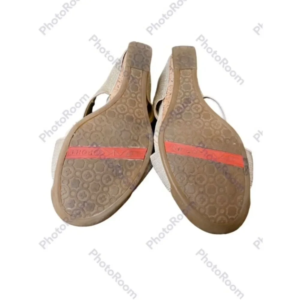 Anne Klein Sport AK‎ Lorri Wedge Sandals Size 7 M Tan/Gold Flake EUC