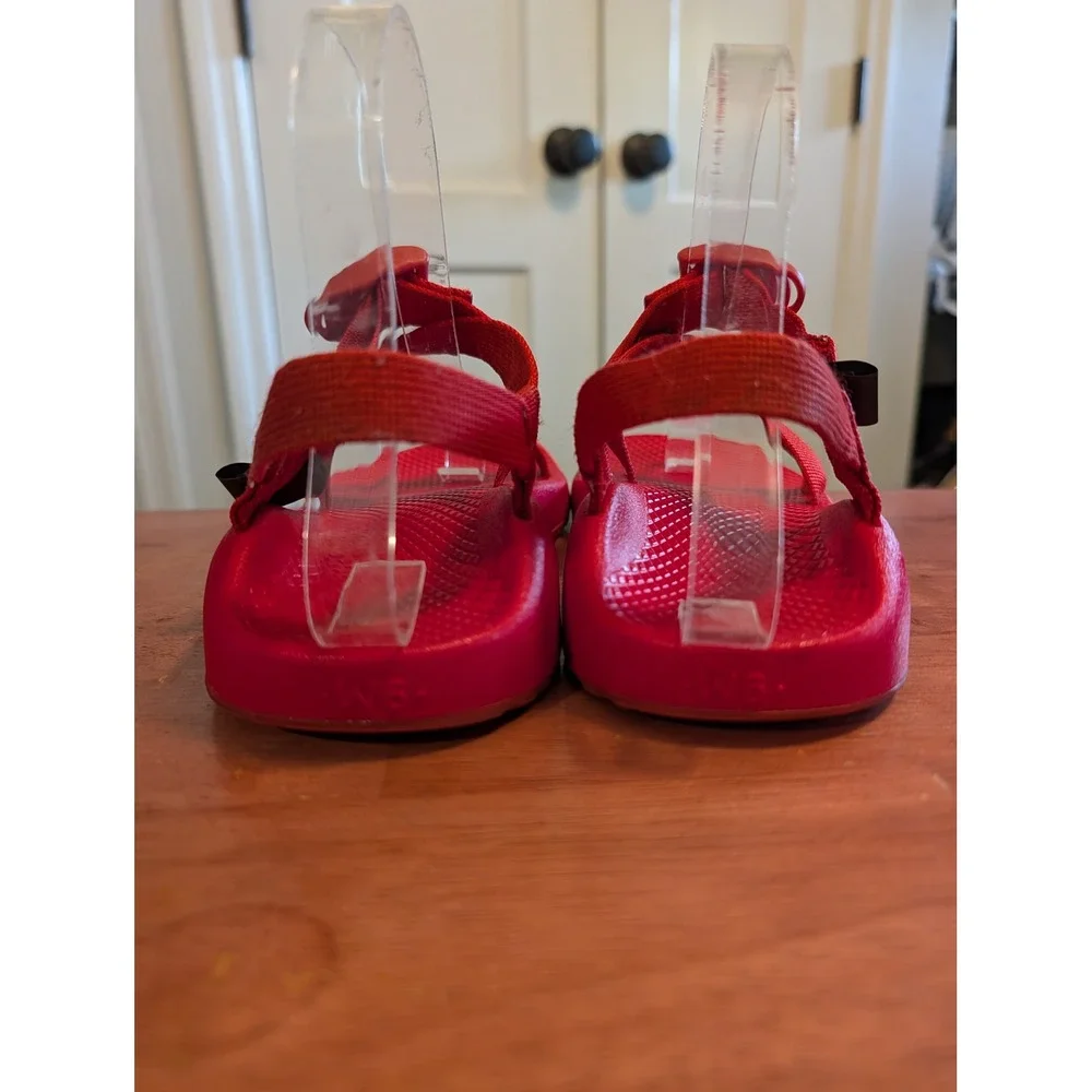 Chaco Z/1 Classic Womens Size 6 Red Monochrome Adjustable Strap Hiking Sandals
