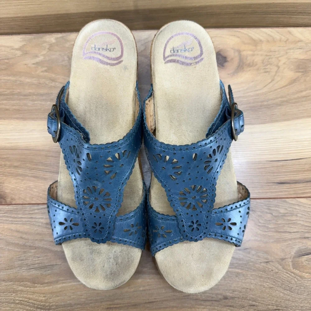 Dansko Flower Cut Out Sandals Womens 11 EU 41 Blue Leather Buckle‎ Slip On Wedge
