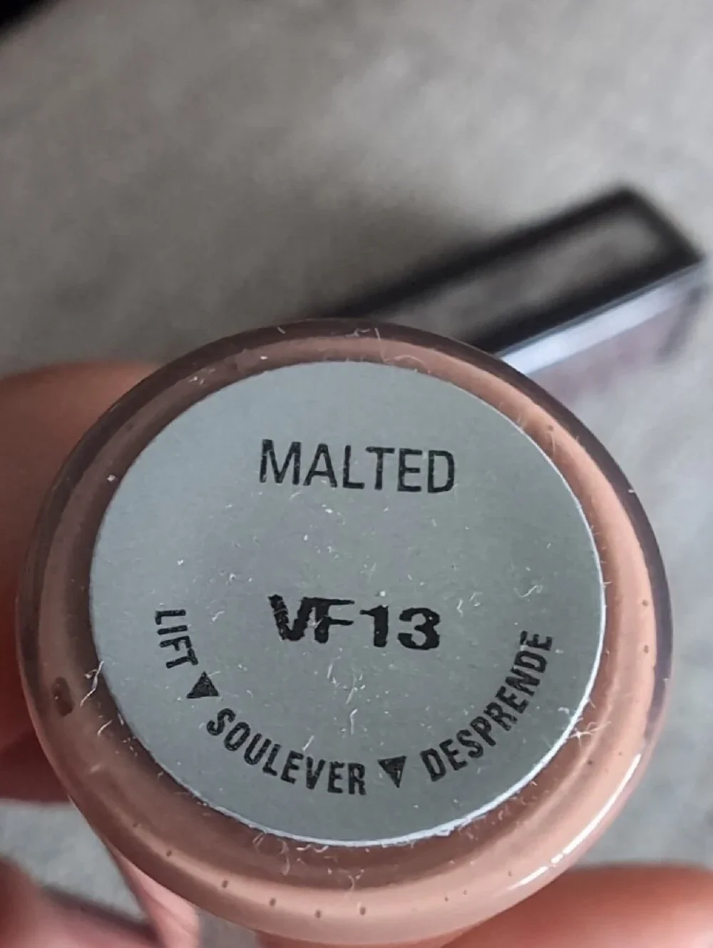 Mary Kay Liquid Lip Color — Malted Matte. (Nude Beige / Soft Brown)