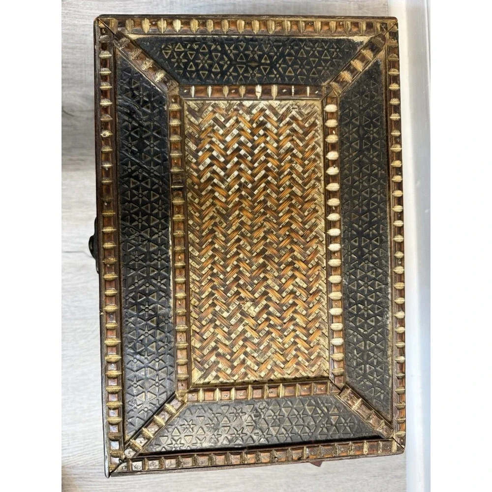 VTG Wicker Rattan Jewelry Box Organizer Boho Trinket Chest With Latch
