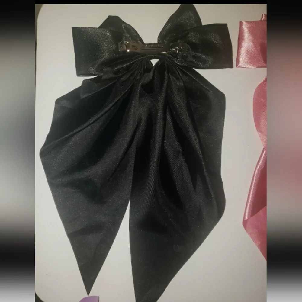 5 Chic Satin Hair Bows in Green and White