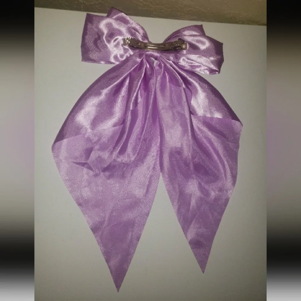 5 Chic Satin Hair Bows in Green and White