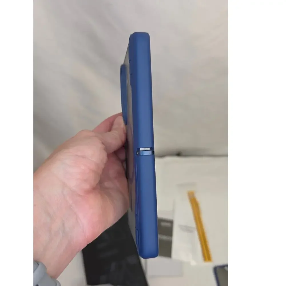 Galaxy Z Fold 7 Case Deep Blue MagSafe Screen Protector Hinge