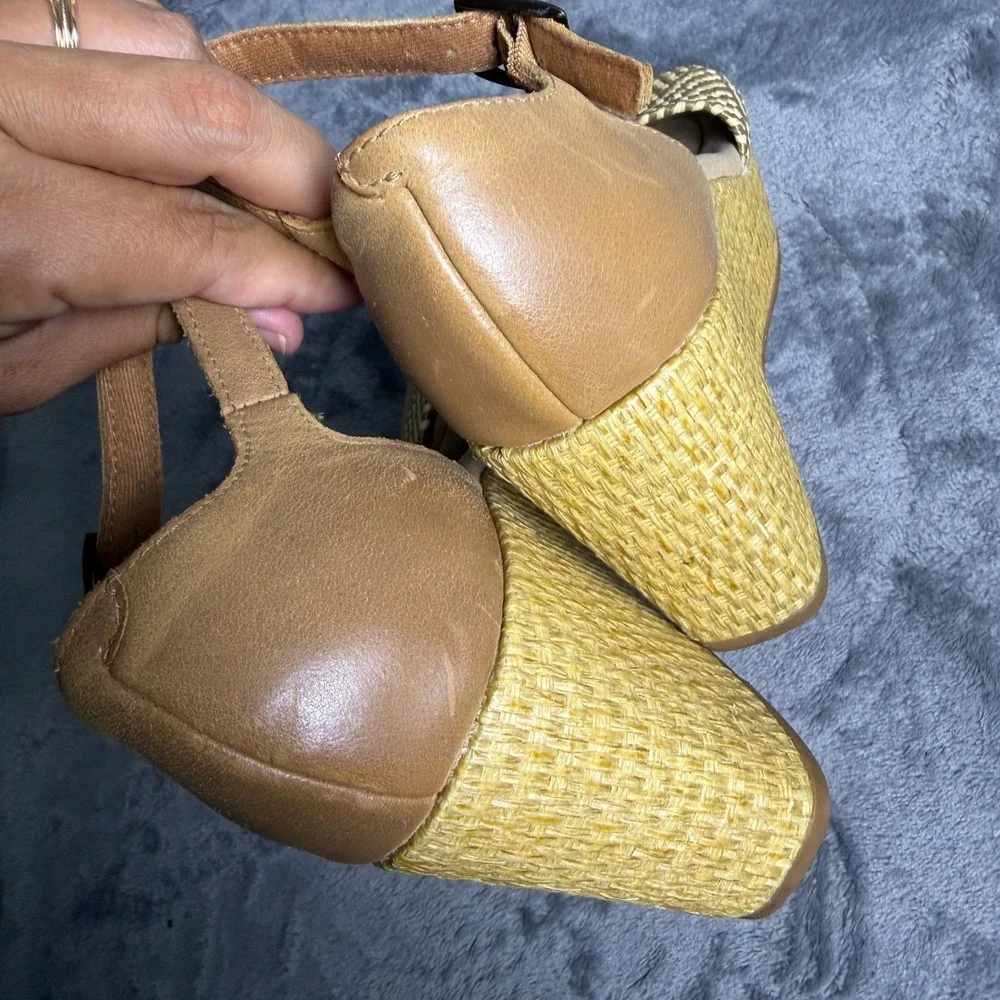 Clarks Womens 6.5 Tan Neutral Beige Straw‎ Woven Platform Wedge Sandals