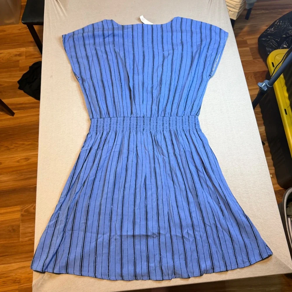 Gap Womens Blue Striped Smocked Waist Rayon Cap‎ Sleeve Casual Dress Large NWT