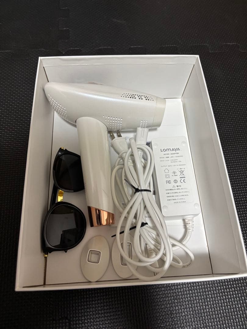 Lomaya IPL Hair Removal Device with Sapphire Glass and Cooling Function - Beautiful Condition, Price Increase Planned